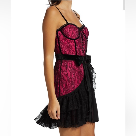NWT Alice + Olivia Chantil Lace Mini Dress - Picture 2 of 7